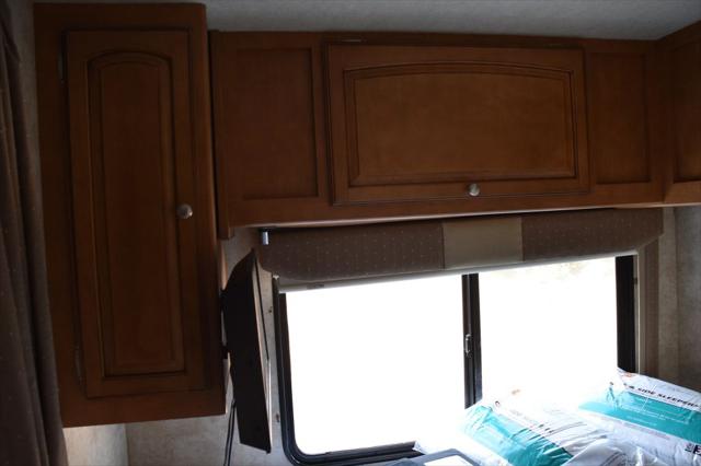 2013 Ford E-450 Cutaway WF224VR U-Joint 4 Wheel Drive