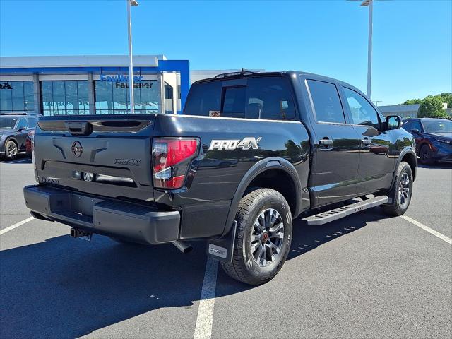 2024 Nissan Titan Crew Cab PRO-4X 4x4