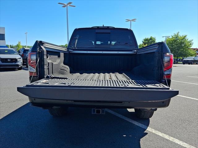 2024 Nissan Titan Crew Cab PRO-4X 4x4