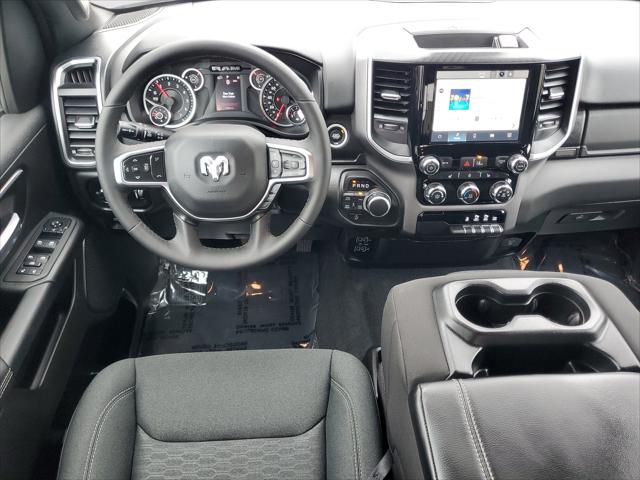 2025 Ram 1500 Big Horn Crew Cab 4x4 5'7" Box