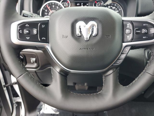 2025 Ram 1500 Big Horn Crew Cab 4x4 5'7" Box