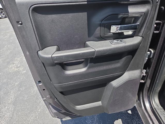 2022 Ram 1500 Classic Warlock Quad Cab 4x4 6'4" Box