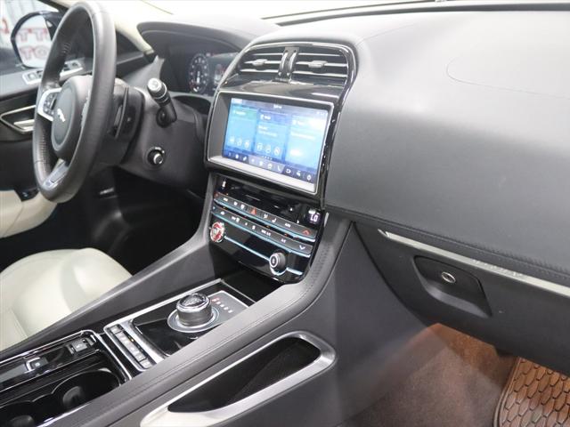 2020 Jaguar F-PACE Prestige P300 AWD Automatic