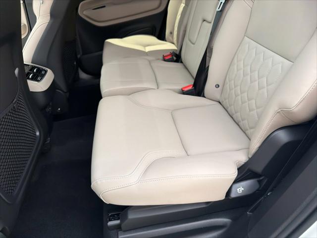 2026 Volvo XC90 Plus, B5 AWD Gas (mild hybrid), Gasoline, Bright, 7 Seats