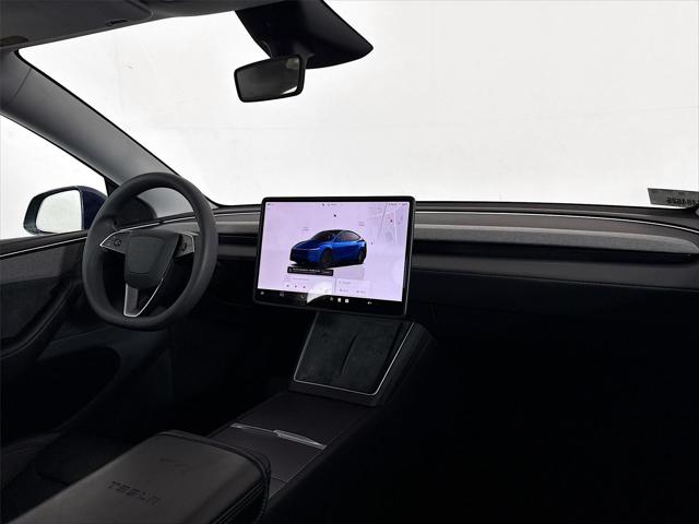 2026 Tesla Model Y Premium Rear-Wheel Drive