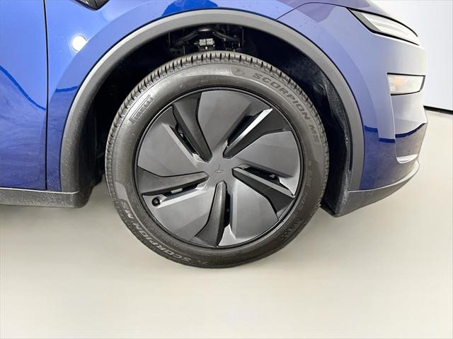 2026 Tesla Model Y Premium Rear-Wheel Drive