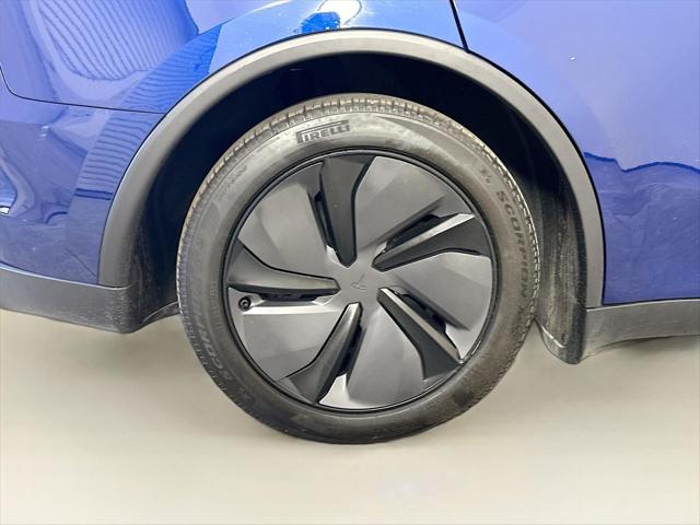 2026 Tesla Model Y Premium Rear-Wheel Drive