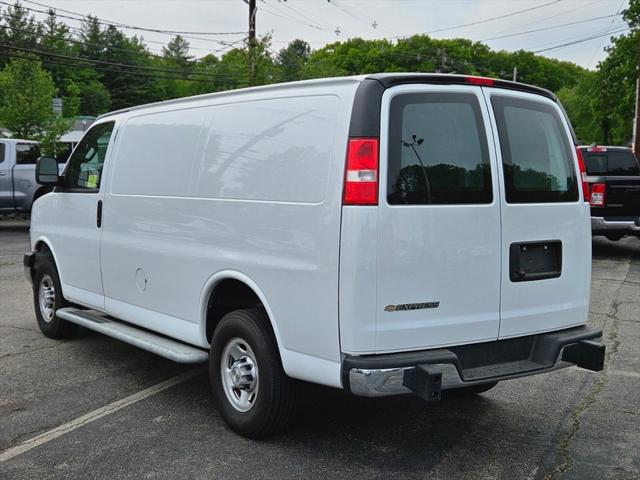 2024 Chevrolet Express Cargo Van RWD 2500 Regular Wheelbase WT