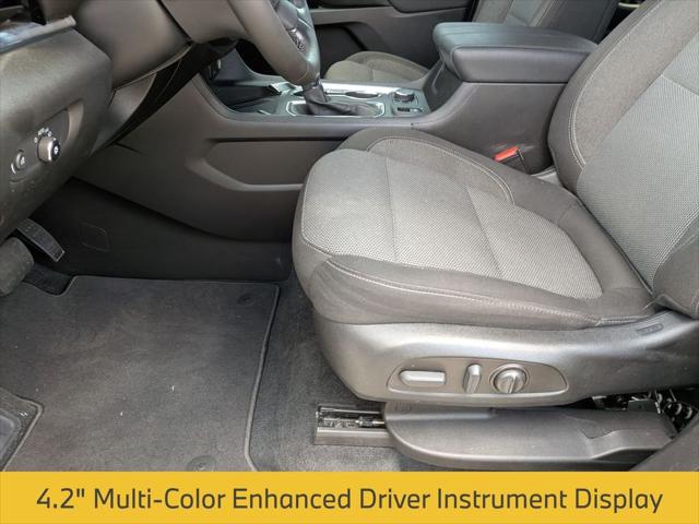 2023 Chevrolet Traverse FWD LT Cloth