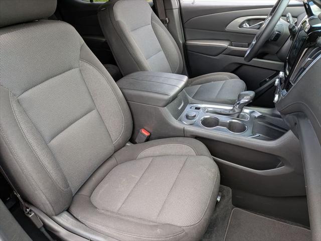 2023 Chevrolet Traverse FWD LT Cloth