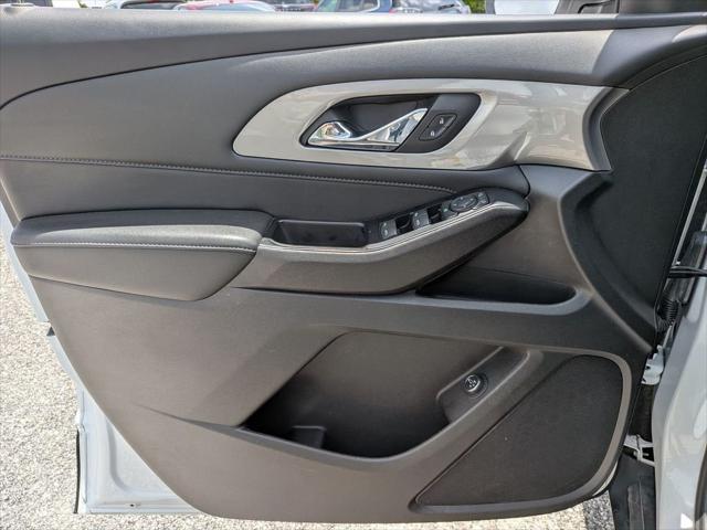 2023 Chevrolet Traverse FWD LT Cloth