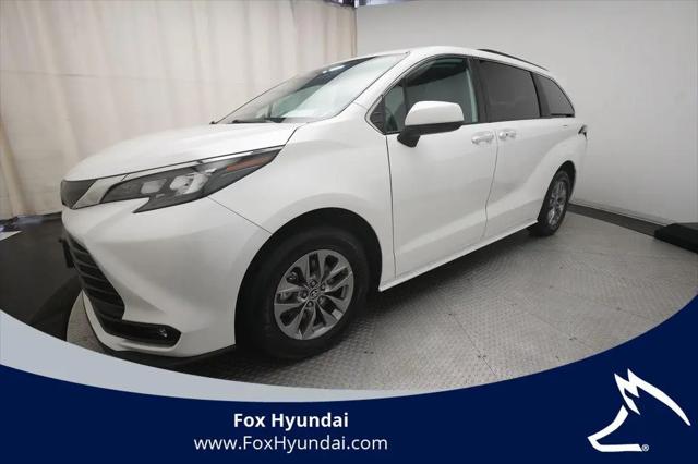 2025 Toyota Sienna XLE for sale in Grand Rapids, MI