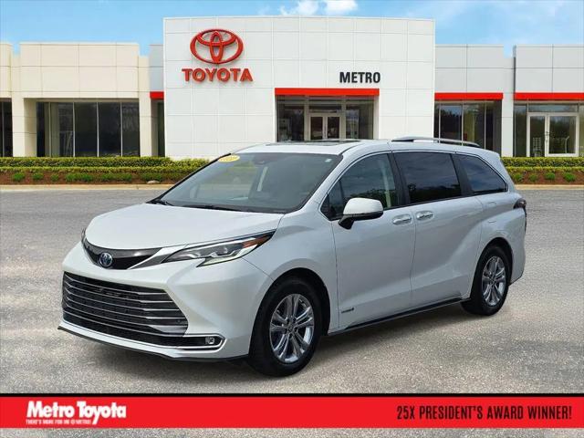 2021 Toyota Sienna Platinum for sale in Kalamazoo, MI