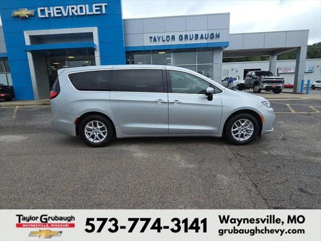 2023 Chrysler Pacifica Touring L for sale in Waynesville, MO