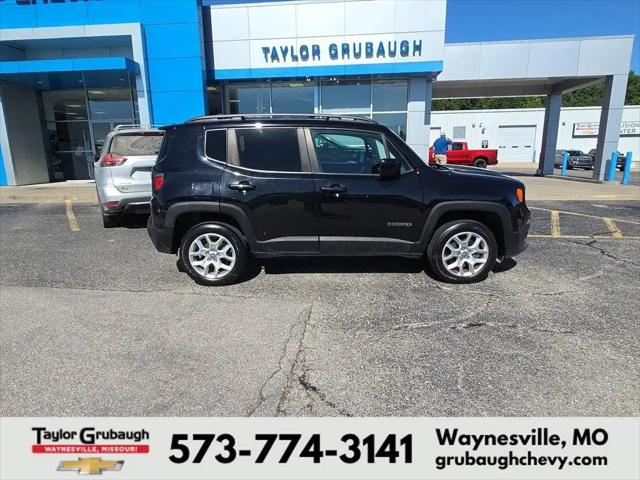 2017 Jeep Renegade Latitude 4x4 for sale in Waynesville, MO