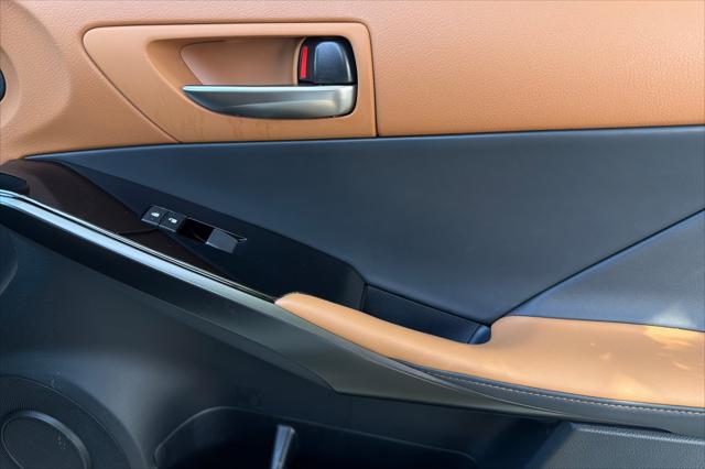 2024 Lexus IS 300 F SPORT Design