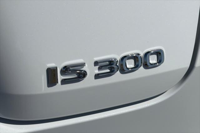 2024 Lexus IS 300 F SPORT Design