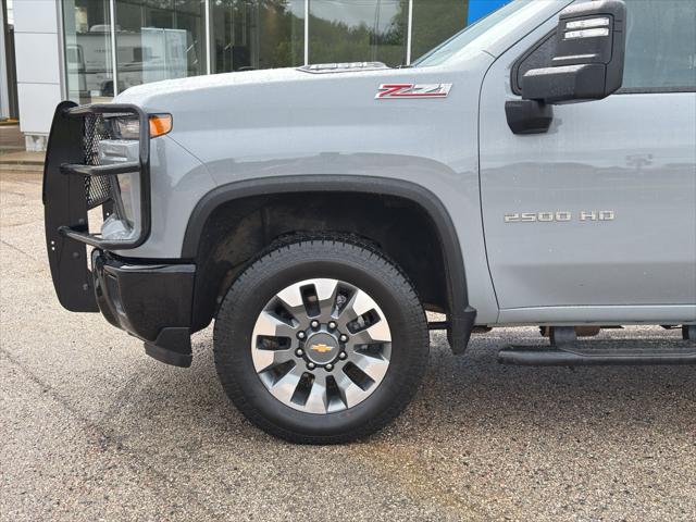 2025 Chevrolet Silverado 2500HD 4WD Crew Cab Standard Bed Custom
