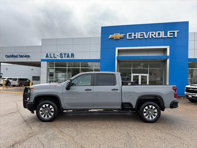 2025 Chevrolet Silverado 2500HD 4WD Crew Cab Standard Bed Custom