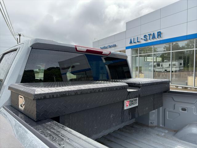 2025 Chevrolet Silverado 2500HD 4WD Crew Cab Standard Bed Custom