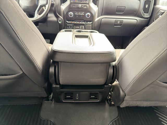2025 Chevrolet Silverado 2500HD 4WD Crew Cab Standard Bed Custom