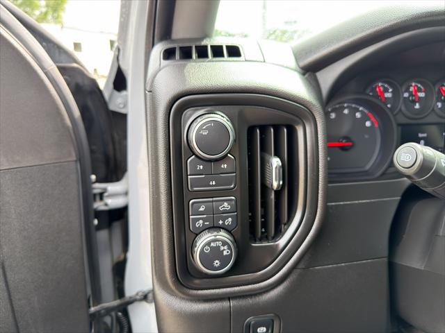 2025 Chevrolet Silverado 2500HD 4WD Crew Cab Standard Bed Custom