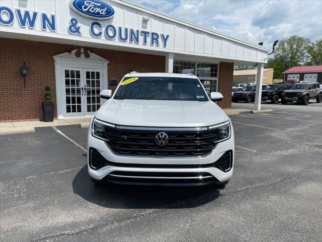 2024 Volkswagen Atlas Cross Sport 2.0T SEL R-Line