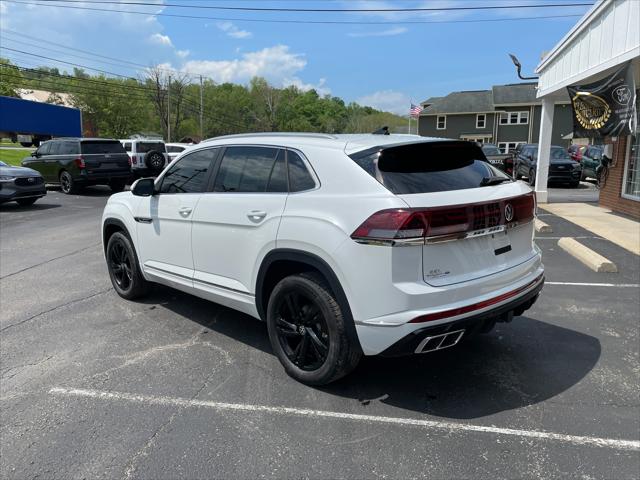 2024 Volkswagen Atlas Cross Sport 2.0T SEL R-Line