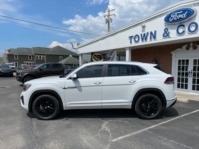 2024 Volkswagen Atlas Cross Sport 2.0T SEL R-Line
