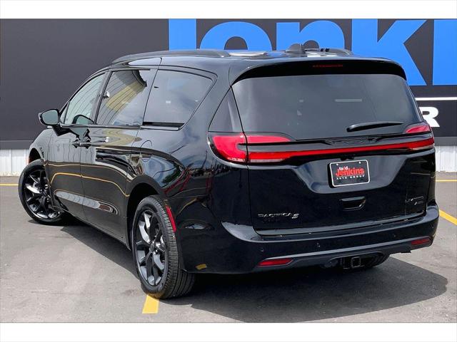2027 Chrysler Pacifica Limited