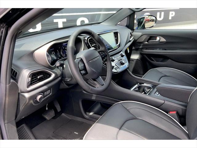 2027 Chrysler Pacifica Limited