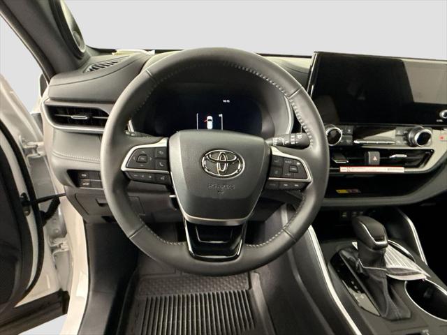2026 Toyota Highlander XSE
