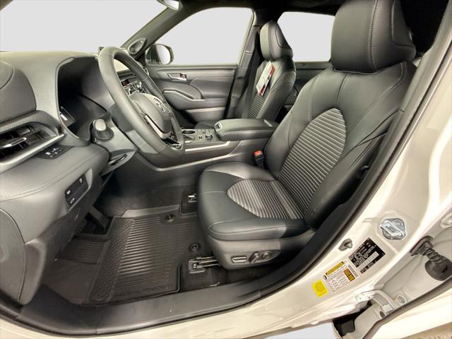 2026 Toyota Highlander XSE
