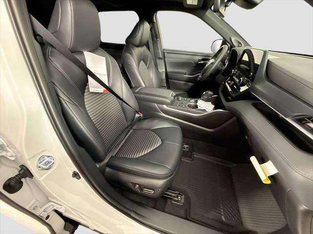 2026 Toyota Highlander XSE