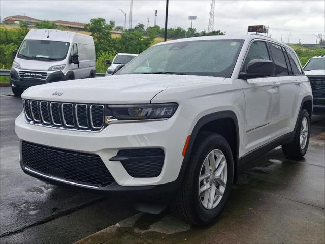 2026 Jeep Grand Cherokee GRAND CHEROKEE LAREDO X 4X4