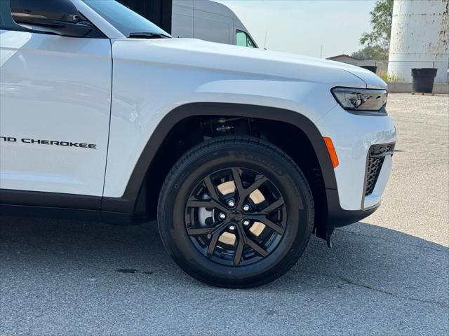2026 Jeep Grand Cherokee GRAND CHEROKEE LAREDO ALTITUDE 4X4 2026 Jeep Grand Cherokee GRAND CHEROKEE LAREDO ALTITUDE 4X4