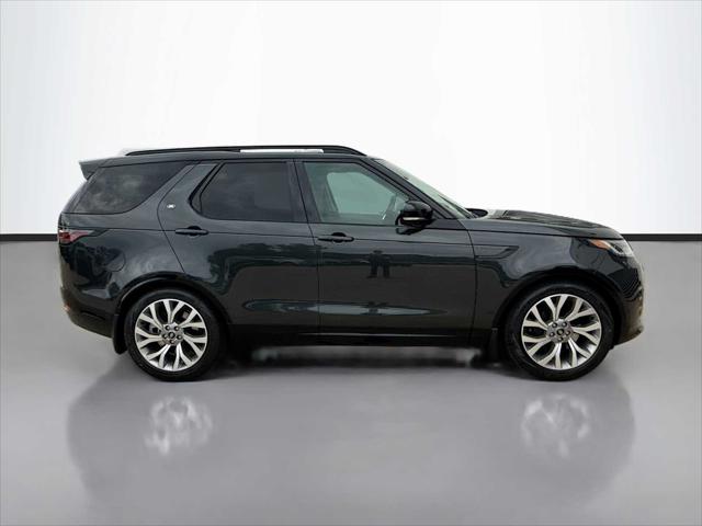 2026 Land Rover Discovery Gemini Edition