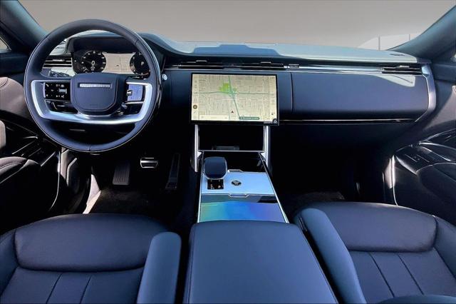 2026 Land Rover Range Rover P400 SE 7 Seat