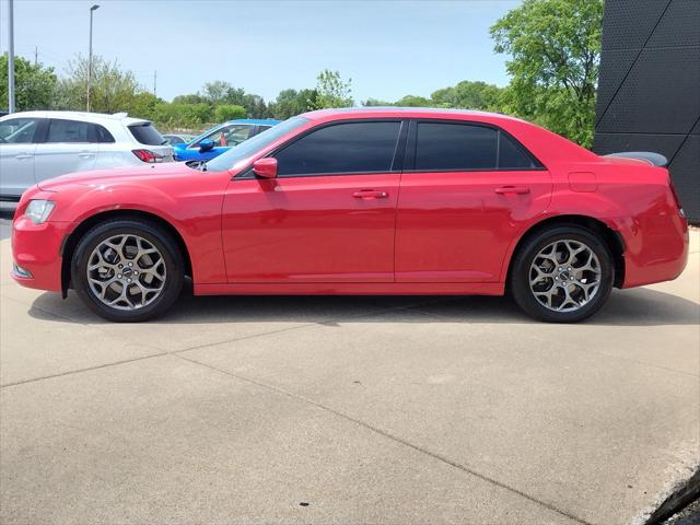 2016 Chrysler 300 S
