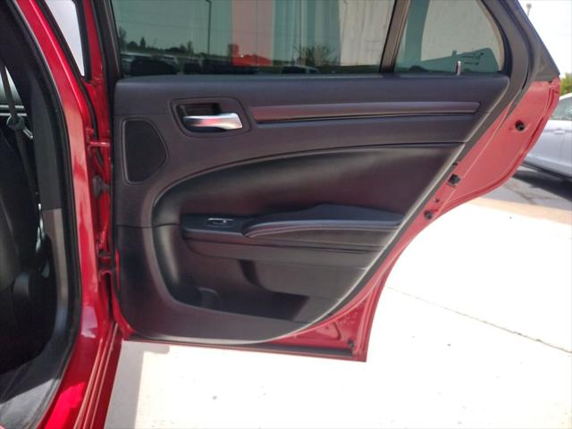 2016 Chrysler 300 S