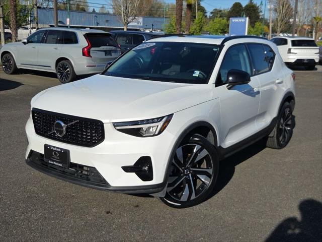 2025 Volvo XC40 B5 Plus Dark Theme for sale in Fife, WA