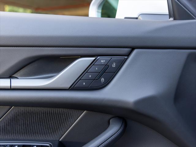 2026 Porsche Taycan 4