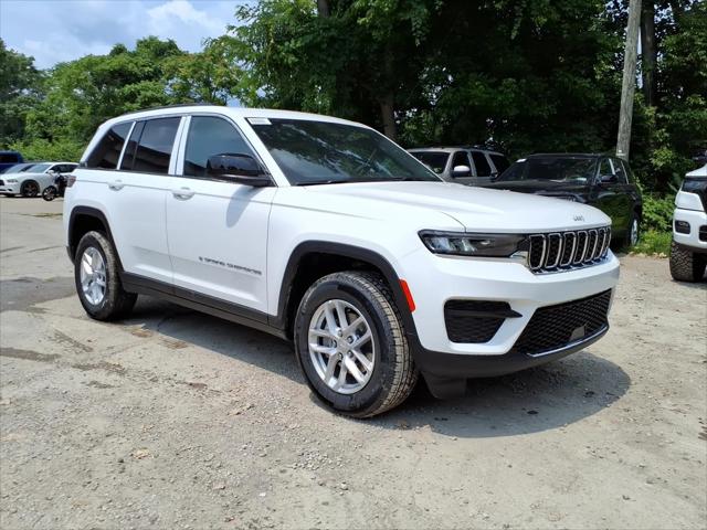 2026 Jeep Grand Cherokee GRAND CHEROKEE LAREDO X 4X4 2026 Jeep Grand Cherokee GRAND CHEROKEE LAREDO X 4X4