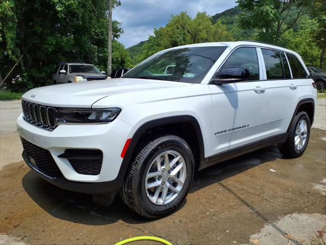 2026 Jeep Grand Cherokee GRAND CHEROKEE LAREDO X 4X4 2026 Jeep Grand Cherokee GRAND CHEROKEE LAREDO X 4X4