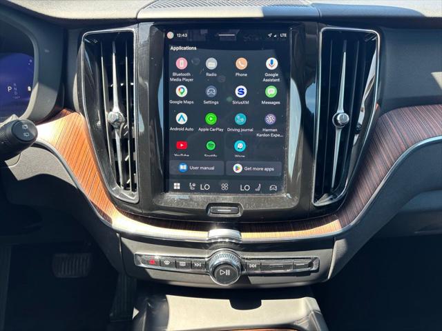 2024 Volvo XC60 B5 Plus Dark Theme