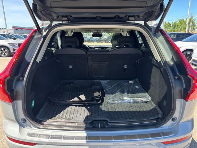 2024 Volvo XC60 B5 Plus Dark Theme