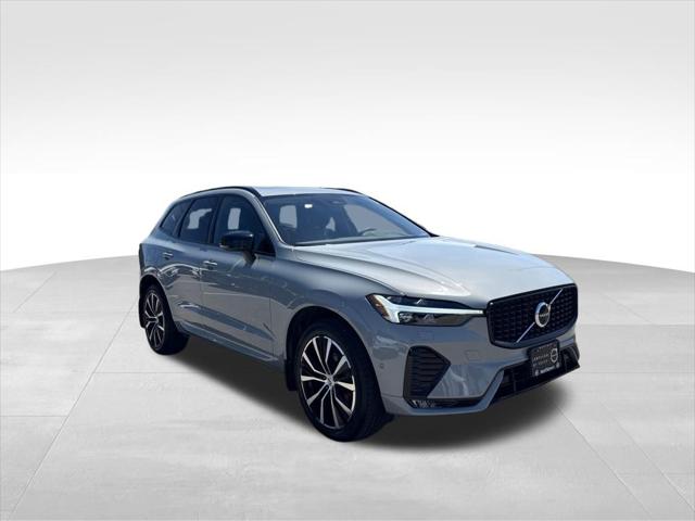 2024 Volvo XC60 B5 Plus Dark Theme
