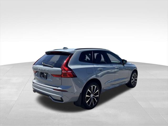 2024 Volvo XC60 B5 Plus Dark Theme