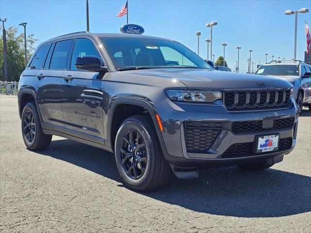 2026 Jeep Grand Cherokee GRAND CHEROKEE LAREDO ALTITUDE 4X4