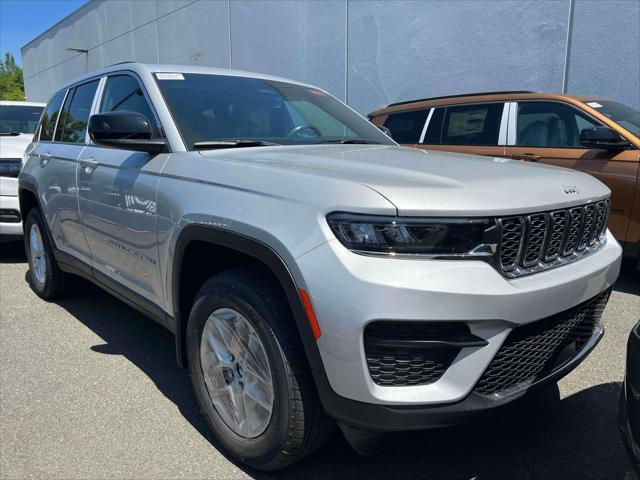 2026 Jeep Grand Cherokee GRAND CHEROKEE LAREDO X 4X4 2026 Jeep Grand Cherokee GRAND CHEROKEE LAREDO X 4X4